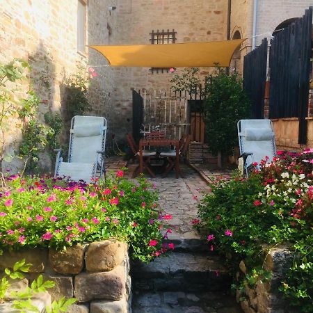 Est Locanda San Ginesio Bagian luar foto
