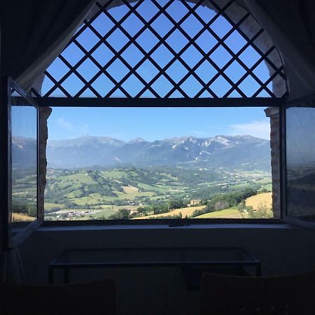 Est Locanda San Ginesio Bagian luar foto