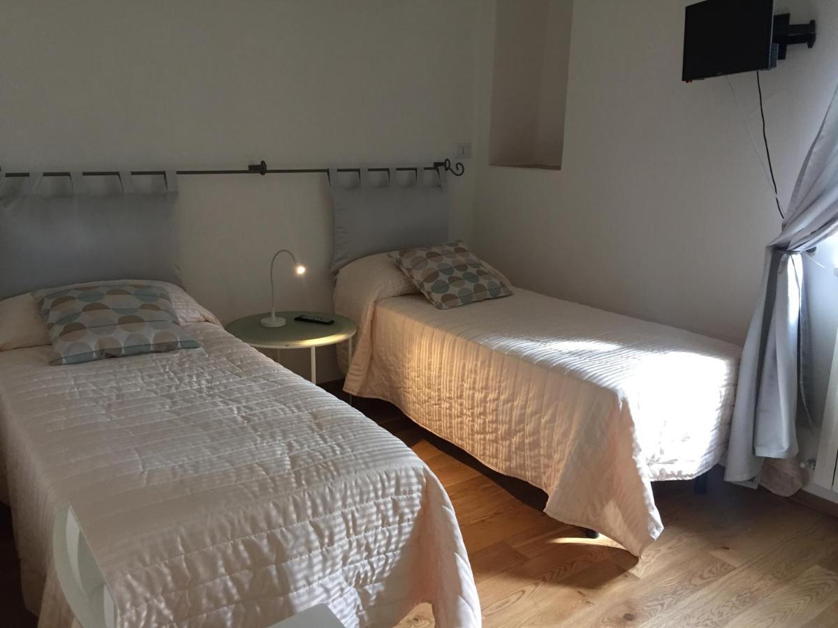 Est Locanda San Ginesio Bagian luar foto